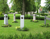 Hyrstenar p Slottskyrkogrden